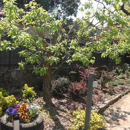 Beb Da Gaia E Giulio Bed and Breakfast Reno Di Leggiuno